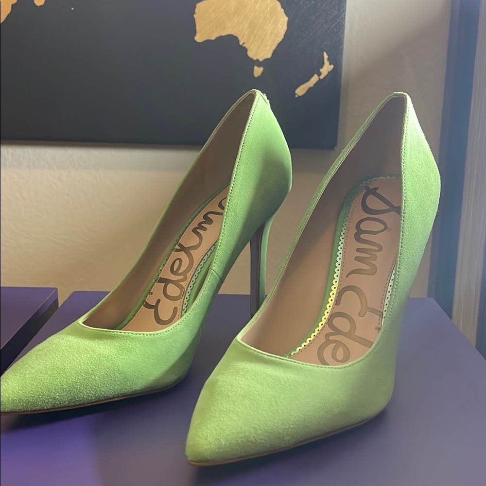 Sam Edelman Green Heels with Pointed Toe and Stiletto Heel